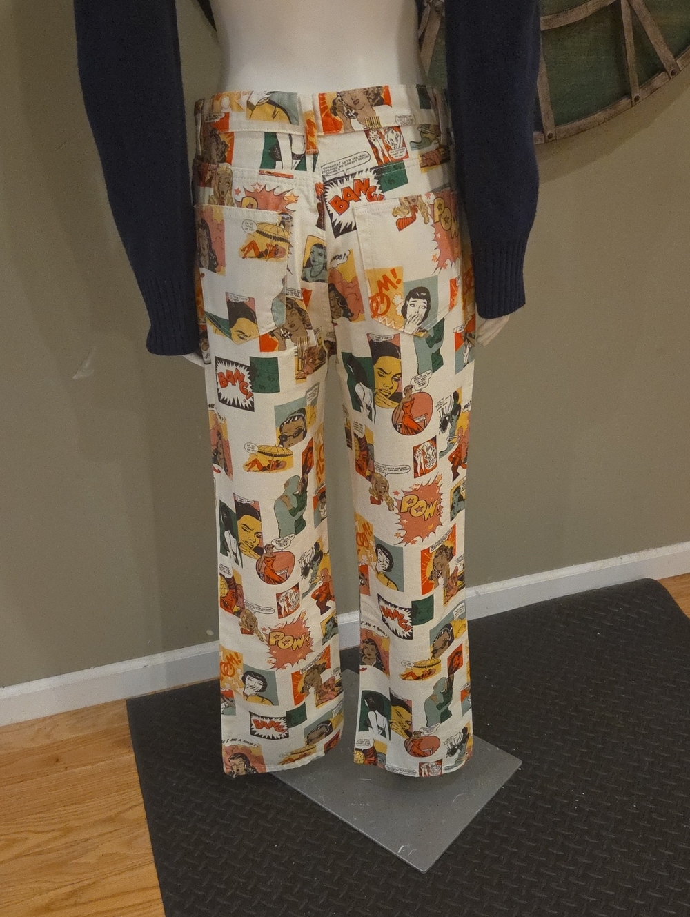 Reformation Comic High Rise Straight Jean - Picture 4 of 16